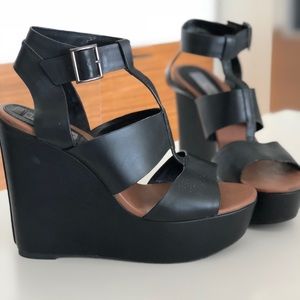 Steve Madden wedge